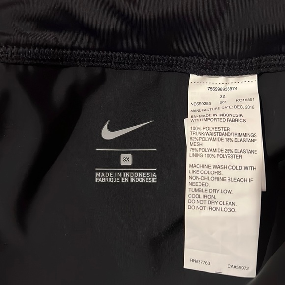 Nike Swim Skirt Bottom 🖤🤍 - Picture 3 of 8